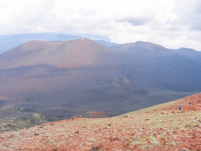 堪察加的风景，山脉和火山。