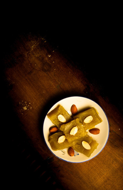 小麦哈尔瓦饰巴丹