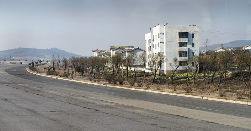 朝鲜农村(高速公路)