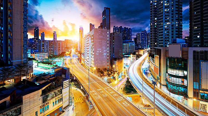 香港市中心，深水埗区夜间