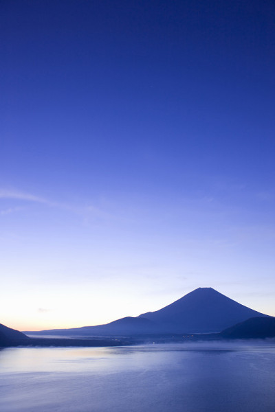 富士山和元津湖