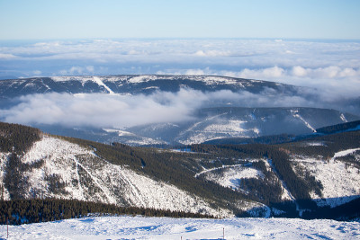 Karkonosze山上的云朵(krkonosze)