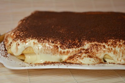 Tiramisu Cake