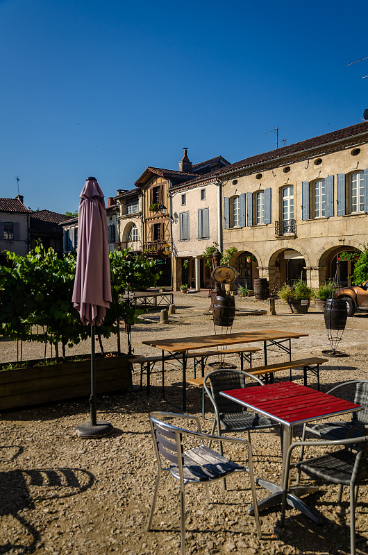 Labastide d’armagnac是一个美丽的村庄，位于法国朗德省