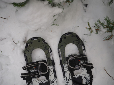 雪鞋的紧固。