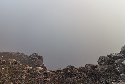 玛雅火山在阳光下的景色