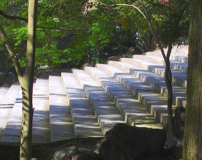 日本的阳光楼梯。
