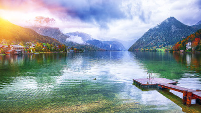 格伦德湖田园般的秋景