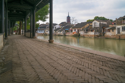 中国苏州周庄古镇古建筑与街景