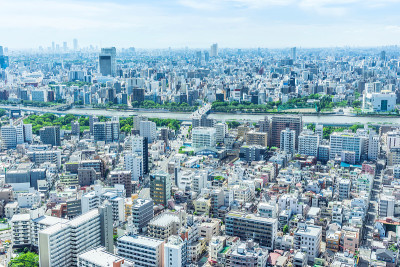 城市城市天际线鸟瞰图在近藤区，日本