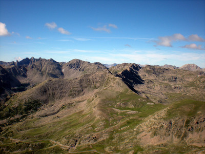 山全景