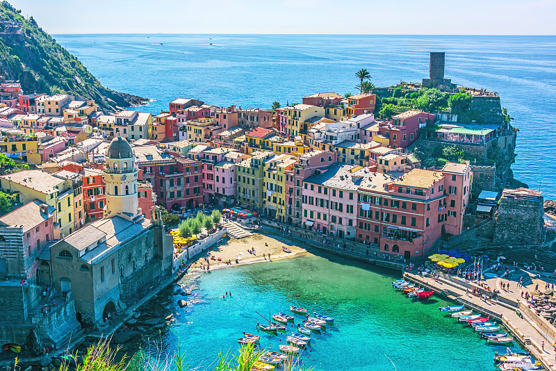 风景如画的小城Vernazza，利古里亚，意大利