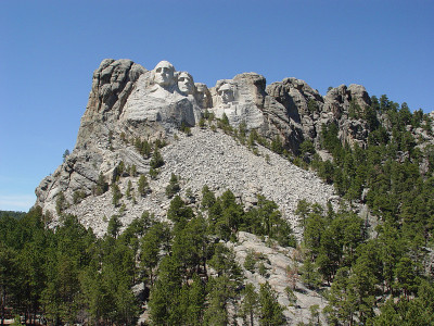 拉什莫尔山