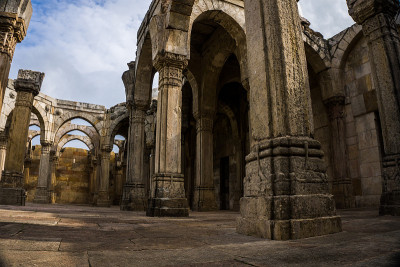 世界遗产kamani masjid也被称为kamani清真寺，Champaner