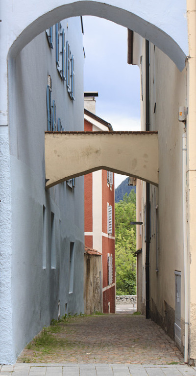 布鲁尼科村