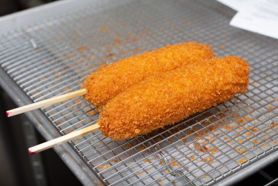 这些米饭热狗