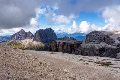萨斯波多伊是Dolomites的浮雕，在塞拉群，意大利