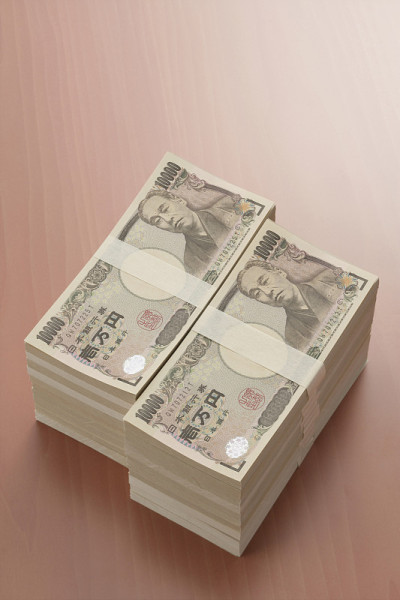 比尔