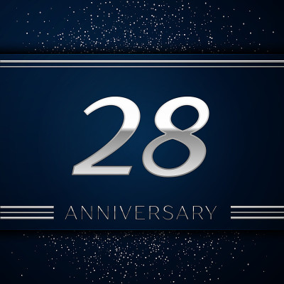 现实主义28周年庆典。蓝色背景上的银色数字和银色纸屑。彩色矢量模板元素为您的生日派对