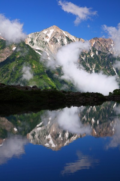 池山倒影