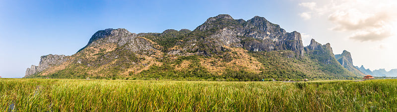 泰国prayuap Khiri Khan，魁布里区Khao Sam Roi Yot国家公园，美丽的山