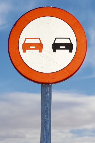 禁止超车