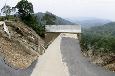 路崩溃