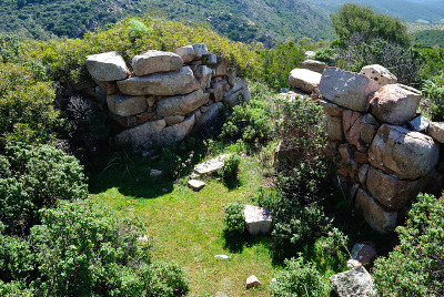 nuraghe S. Itroxia的观点