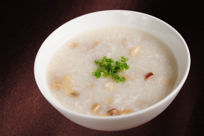 蘑菇鸡粥