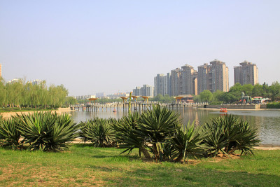 水上公园在一个城市的风景，特写照片