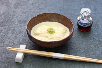 豆腐皮生鱼片，日本素食