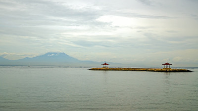 巴厘岛海岸。印尼