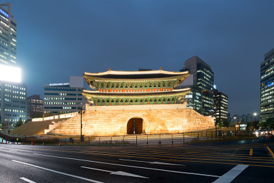 首尔南大门夜景，韩国首尔。