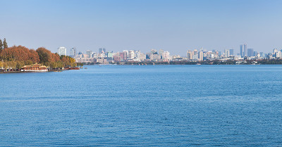 西湖岸线，风景尽收眼底