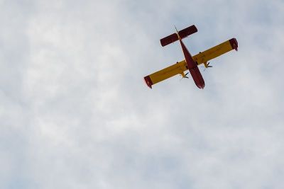 两栖野外灭火飞机或加油机