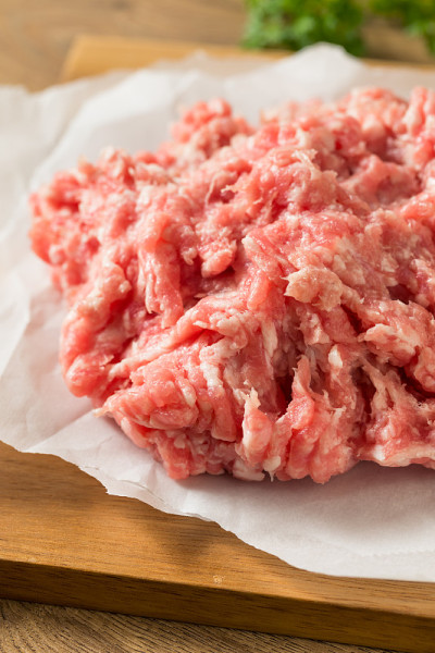 生红有机碎猪肉
