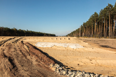 修建高速公路的土方工程