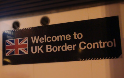 英国边境管制标志视图