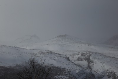 日本福岛县阿达塔拉山遭遇暴风雪(2017年12月29日)