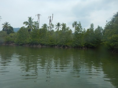 岗岛的泻湖