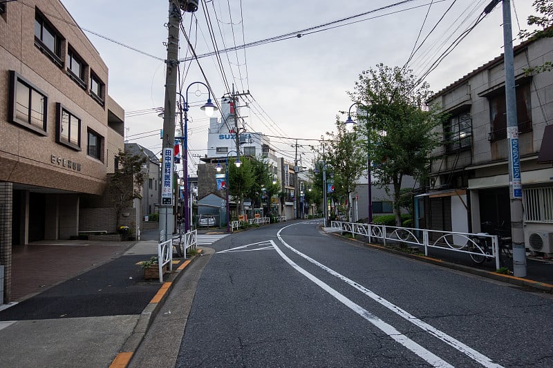 Jukkenbashi-dori购物街，日本东京