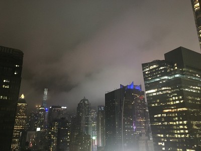 纽约曼哈顿摩天大楼的夜晚。