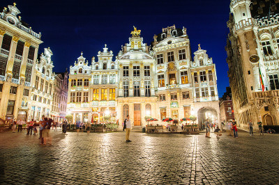 Night view of Grand Place in Brussels, Belgium