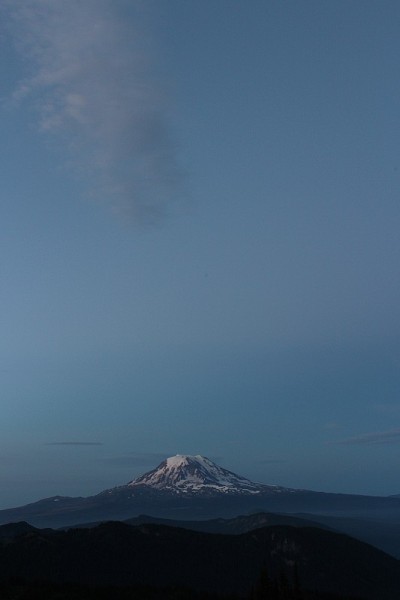 亚当斯山