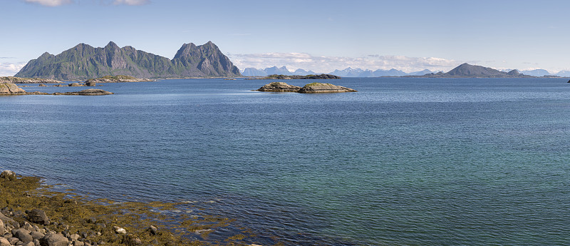 罗浮敦斯沃瓦尔全景