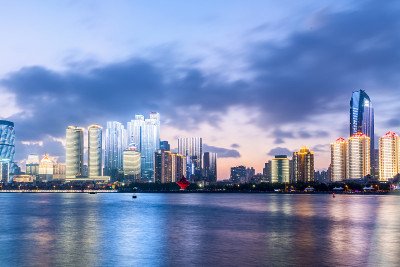 青岛城市滨海建筑景观夜景
