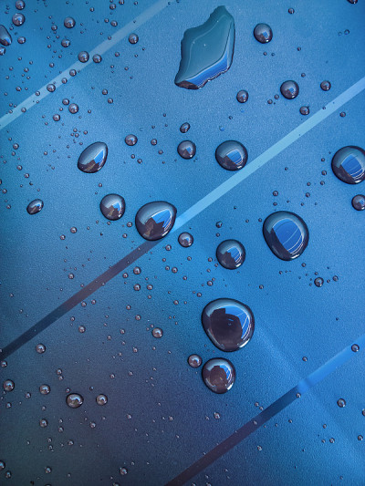 疏水表面上的水滴