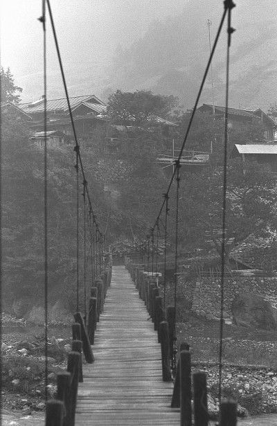 早上去田山村