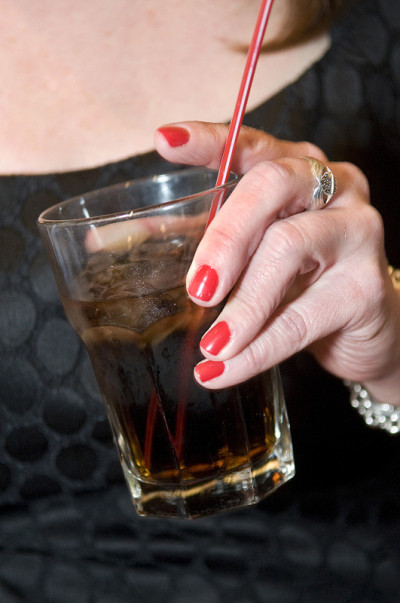 鸡尾酒杯