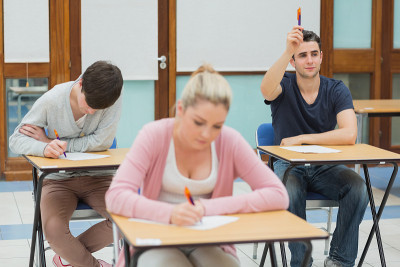 学生想在课堂上提问